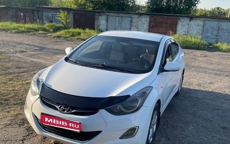 Hyundai Elantra V, 2013 год, 950 000 рублей, 1 фотография