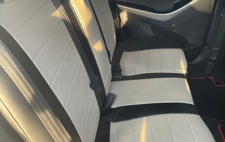Hyundai Elantra V, 2013 год, 950 000 рублей, 4 фотография