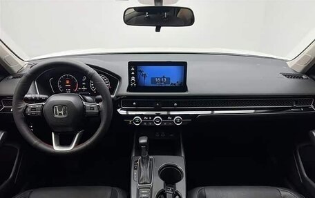 Honda Civic, 2022 год, 1 650 000 рублей, 2 фотография