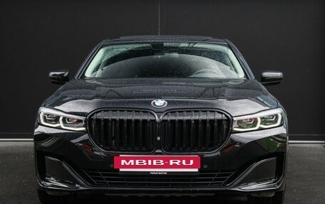 BMW 7 серия, 2019 год, 5 300 000 рублей, 2 фотография
