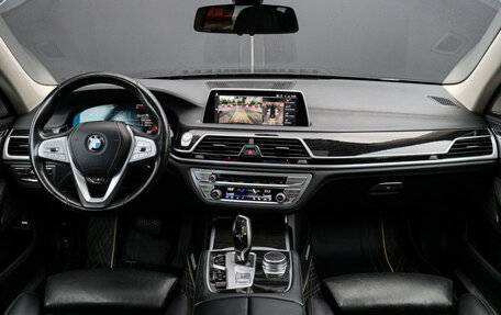 BMW 7 серия, 2019 год, 5 300 000 рублей, 9 фотография