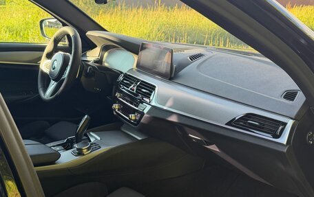 BMW 5 серия, 2018 год, 2 900 000 рублей, 6 фотография
