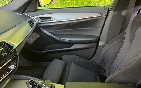 BMW 5 серия, 2018 год, 2 900 000 рублей, 12 фотография