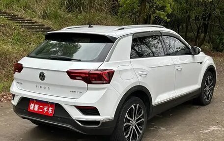 Volkswagen T-Roc I, 2022 год, 1 540 333 рублей, 4 фотография