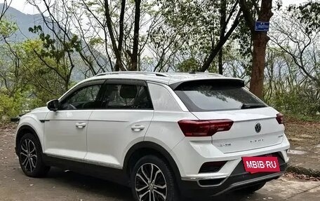 Volkswagen T-Roc I, 2022 год, 1 540 333 рублей, 7 фотография