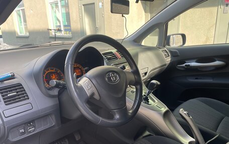 Toyota Auris II, 2008 год, 800 000 рублей, 10 фотография