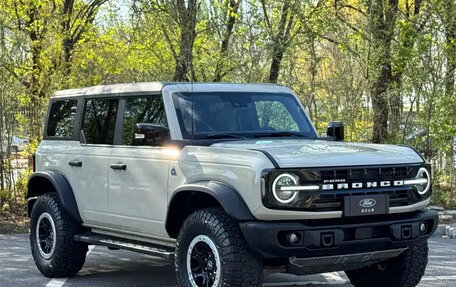 Ford Bronco, 2025 год, 7 000 000 рублей, 3 фотография