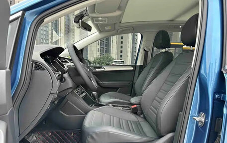 Volkswagen Touran III, 2023 год, 1 440 888 рублей, 9 фотография