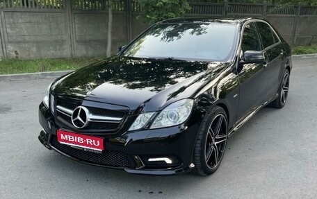 Mercedes-Benz E-Класс, 2010 год, 1 100 000 рублей, 1 фотография