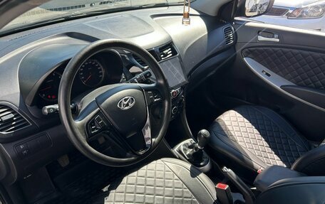 Hyundai Solaris II рестайлинг, 2011 год, 785 000 рублей, 7 фотография