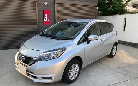 Nissan Note II рестайлинг, 2018 год, 700 000 рублей, 1 фотография
