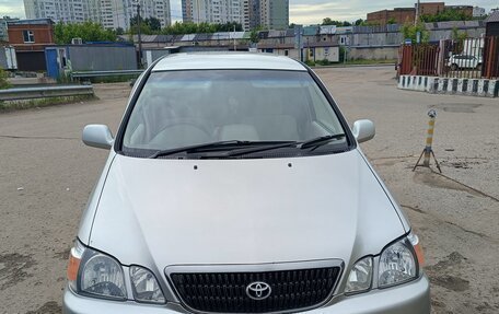 Toyota Gaia, 2001 год, 500 000 рублей, 1 фотография