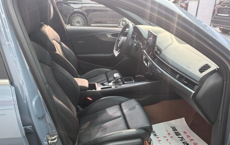 Audi A4, 2022 год, 2 060 000 рублей, 10 фотография