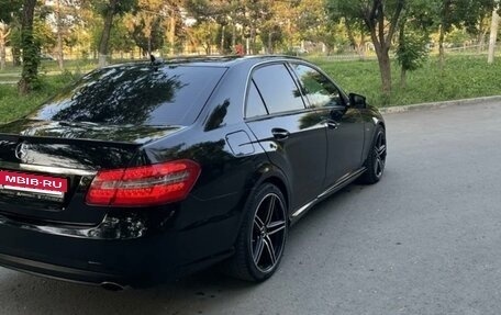 Mercedes-Benz E-Класс, 2010 год, 1 100 000 рублей, 3 фотография