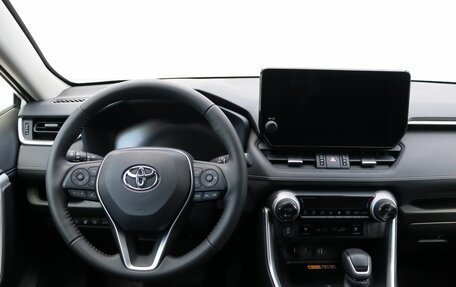 Toyota RAV4, 2022 год, 4 200 000 рублей, 15 фотография