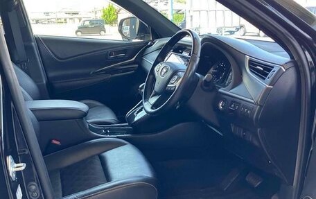 Toyota Harrier, 2020 год, 1 800 000 рублей, 6 фотография