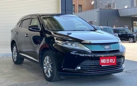 Toyota Harrier, 2020 год, 1 800 000 рублей, 3 фотография