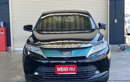 Toyota Harrier, 2020 год, 1 800 000 рублей, 2 фотография