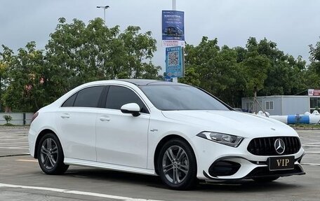 Mercedes-Benz A-Класс, 2022 год, 1 700 000 рублей, 20 фотография