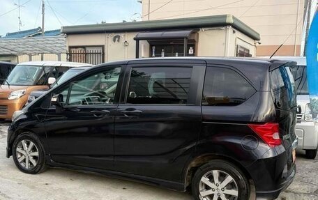 Honda Freed I, 2014 год, 800 000 рублей, 5 фотография
