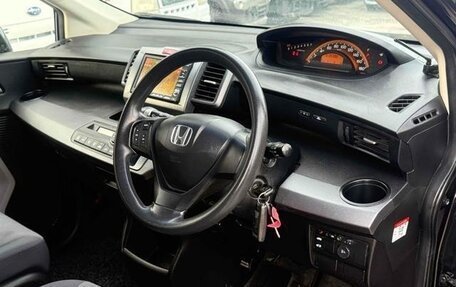 Honda Freed I, 2014 год, 800 000 рублей, 12 фотография