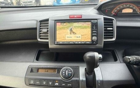 Honda Freed I, 2014 год, 800 000 рублей, 16 фотография