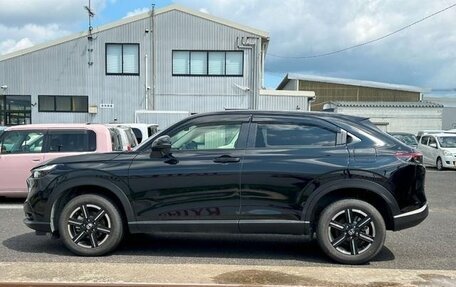 Honda Vezel, 2022 год, 1 800 000 рублей, 8 фотография