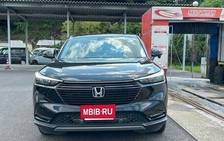 Honda Vezel, 2022 год, 1 800 000 рублей, 2 фотография