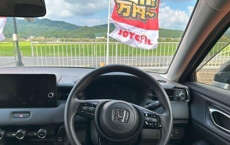 Honda Vezel, 2022 год, 1 800 000 рублей, 11 фотография