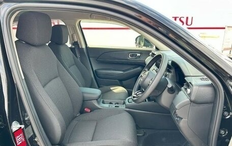 Honda Vezel, 2022 год, 1 800 000 рублей, 19 фотография