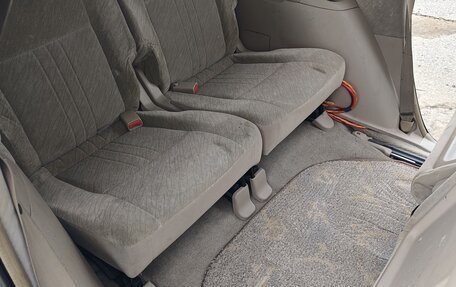 Toyota Gaia, 2001 год, 500 000 рублей, 22 фотография