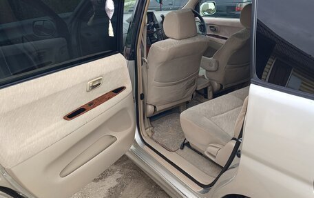 Toyota Gaia, 2001 год, 500 000 рублей, 18 фотография