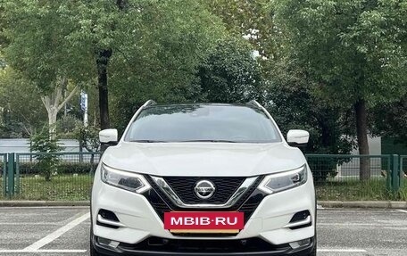 Nissan Qashqai, 2022 год, 1 700 000 рублей, 2 фотография