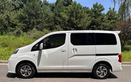 Nissan NV200, 2018 год, 1 520 000 рублей, 3 фотография