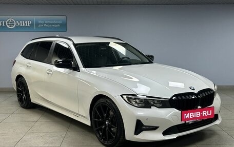 BMW 3 серия, 2019 год, 3 050 000 рублей, 3 фотография