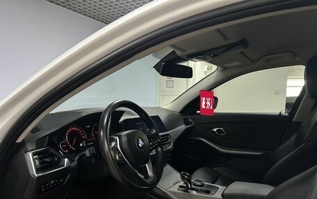 BMW 3 серия, 2019 год, 3 050 000 рублей, 10 фотография