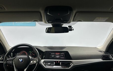 BMW 3 серия, 2019 год, 3 050 000 рублей, 17 фотография