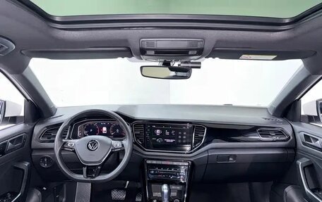 Volkswagen T-Roc I, 2022 год, 1 790 000 рублей, 20 фотография