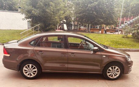 Volkswagen Polo VI (EU Market), 2015 год, 842 000 рублей, 4 фотография