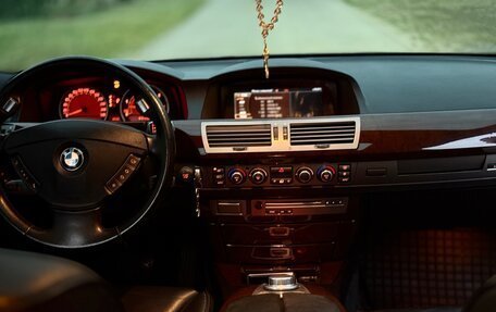 BMW 7 серия, 2007 год, 1 070 000 рублей, 8 фотография