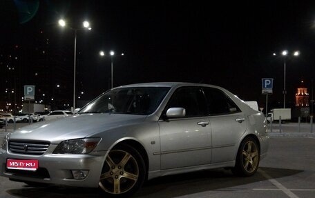 Toyota Altezza, 2000 год, 750 000 рублей, 1 фотография