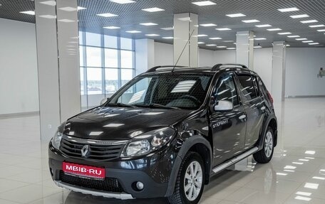 Renault Sandero I, 2012 год, 556 000 рублей, 1 фотография
