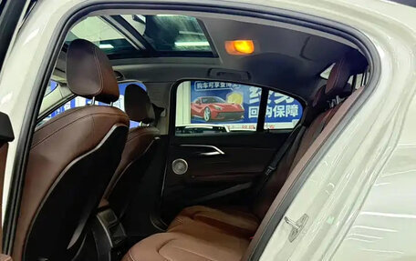 BMW 1 серия, 2022 год, 1 500 000 рублей, 17 фотография