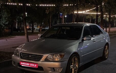 Toyota Altezza, 2000 год, 750 000 рублей, 4 фотография