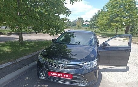 Toyota Camry, 2015 год, 1 300 000 рублей, 4 фотография