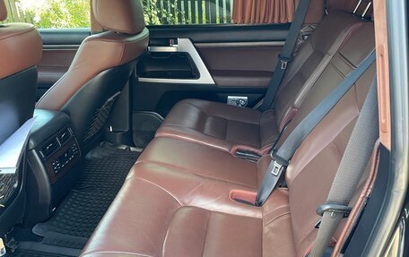 Toyota Land Cruiser 200, 2016 год, 5 600 000 рублей, 6 фотография