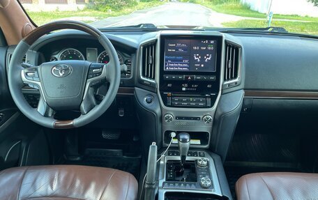 Toyota Land Cruiser 200, 2016 год, 5 600 000 рублей, 7 фотография