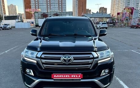 Toyota Land Cruiser 200, 2016 год, 5 600 000 рублей, 12 фотография
