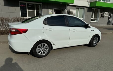 KIA Rio III рестайлинг, 2015 год, 530 000 рублей, 3 фотография