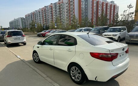 KIA Rio III рестайлинг, 2015 год, 530 000 рублей, 2 фотография